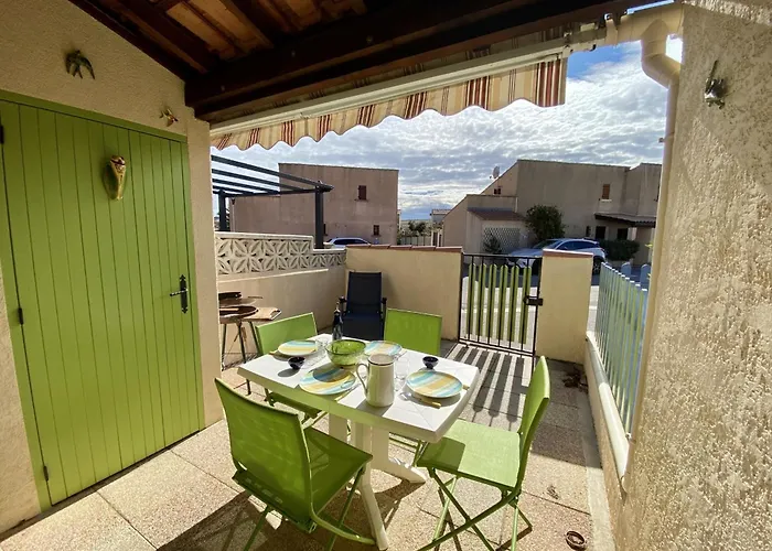 T2 Mezzanine A 300m De La Avec Jardin, Ideal Famille, Parking, Animaux Acceptes - Fr-1-795-37